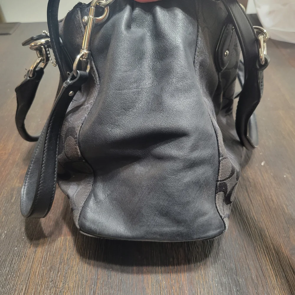 Coach Black‎ Signature Tote Bag